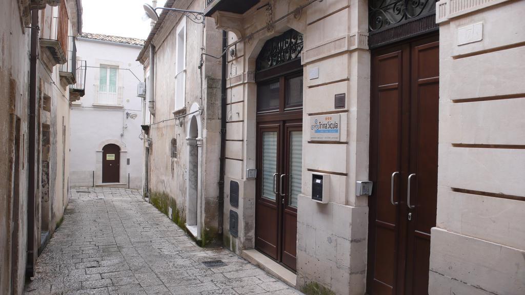 Trinasicula Ragusa Ibla Exterior photo